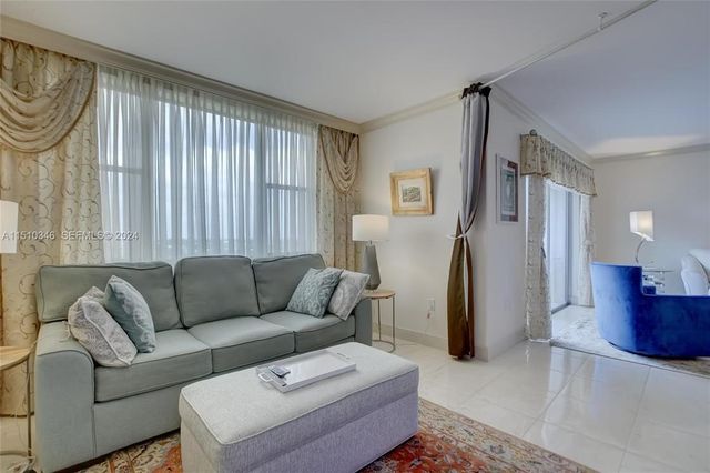 3850 Washington Street 812, Hollywood, FL 33021