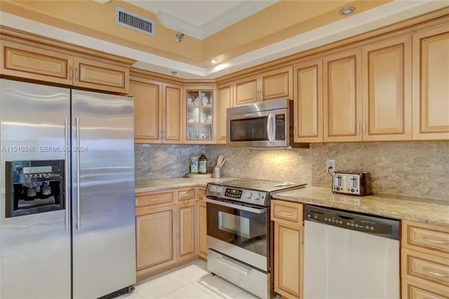 3850 Washington Street 812, Hollywood, FL 33021