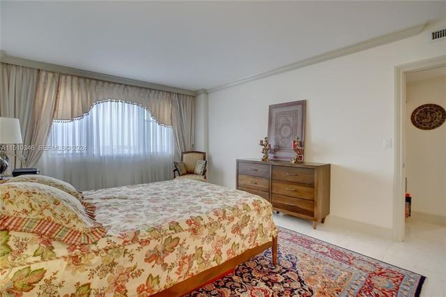 3850 Washington Street 812, Hollywood, FL 33021