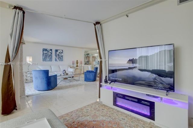 3850 Washington Street 812, Hollywood, FL 33021