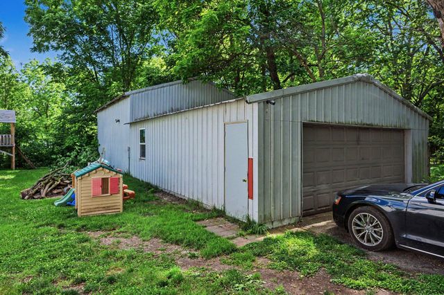 402 W Broadway Street, Three Rivers City, MI 49093