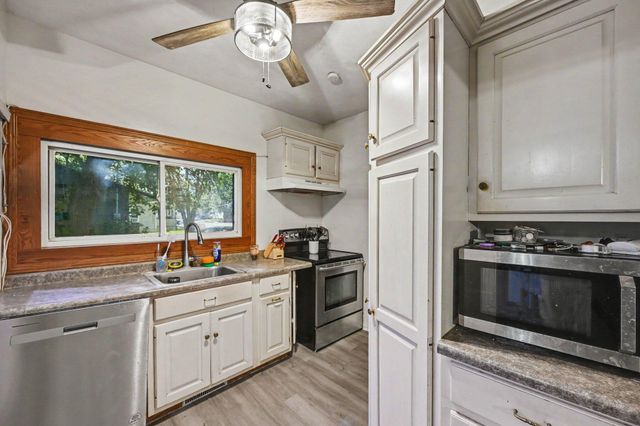 402 W Broadway Street, Three Rivers City, MI 49093