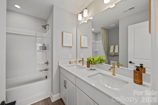 9017 Gulledge Court, Charlotte, NC 28262