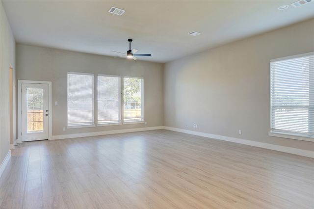 202 Pennington Road, Josephine, TX 75173