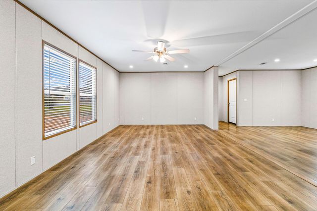 753 Sunny Drive, Livingston, TX 77351