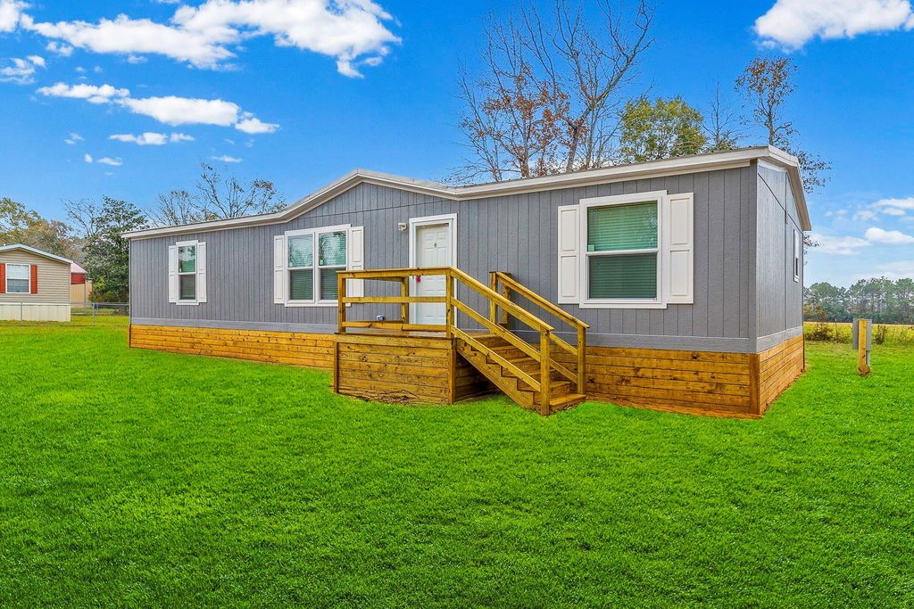 753 Sunny Drive, Livingston, TX 77351
