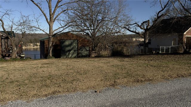 21753 Chinquapin Road, Springdale, AR 72764