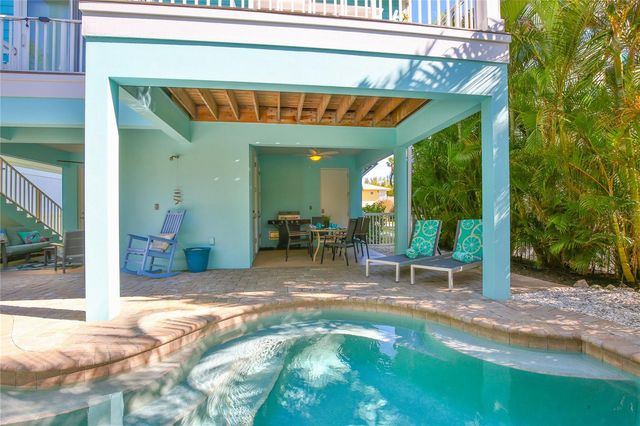 2506 AVENUE C AVENUE B, Bradenton Beach, FL 34217