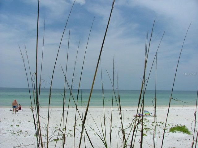 2506 AVENUE C AVENUE B, Bradenton Beach, FL 34217