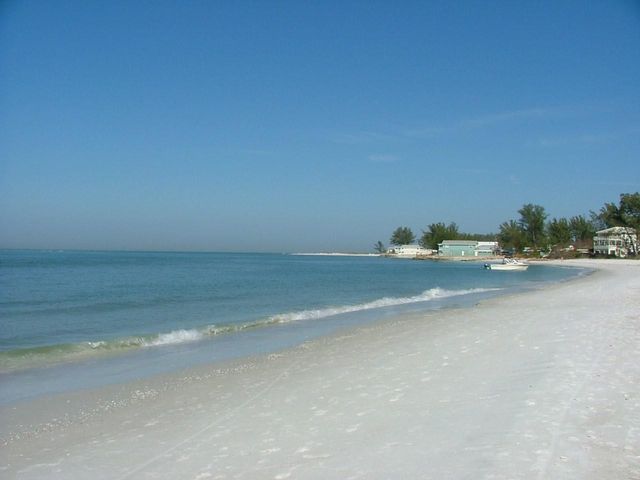 2506 AVENUE C AVENUE B, Bradenton Beach, FL 34217