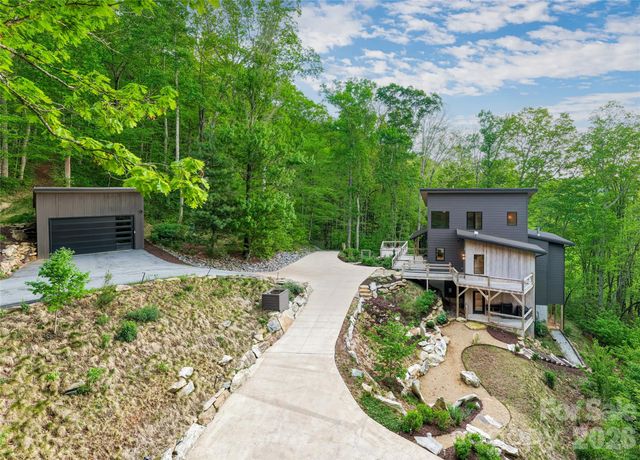 77 Mcintyre Drive, Asheville, NC 28803