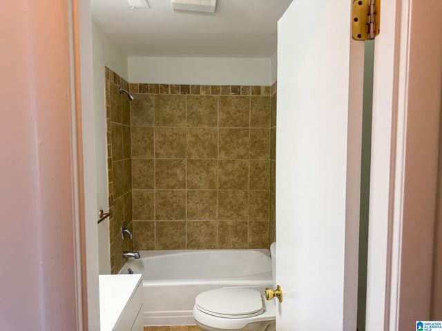 1032 CENTER STREET N, Birmingham, AL 35204