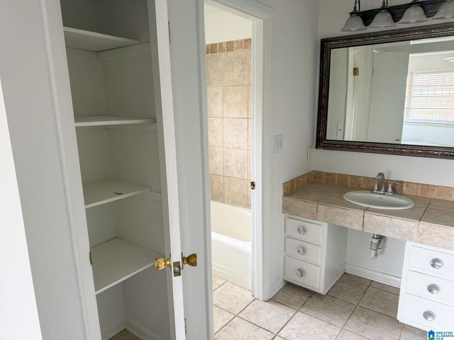 1032 CENTER STREET N, Birmingham, AL 35204