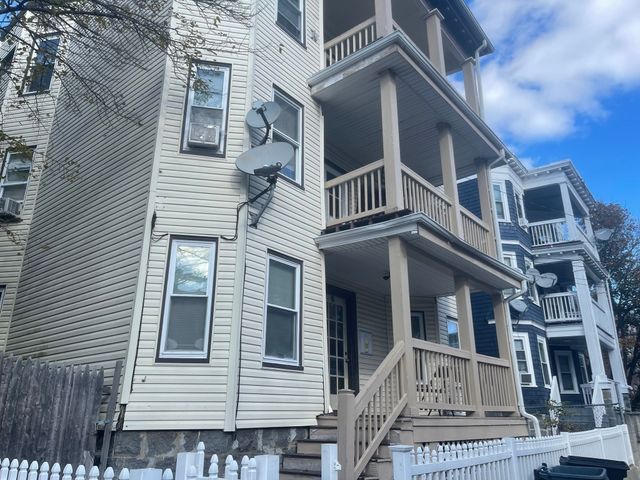 6 Bailey St 1, Boston, MA 02124