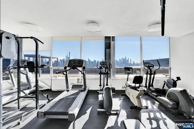 6050 Kennedy Boulevard 2E, West New York, NJ 07093