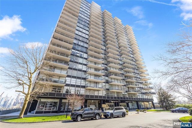 6050 Kennedy Boulevard 2E, West New York, NJ 07093