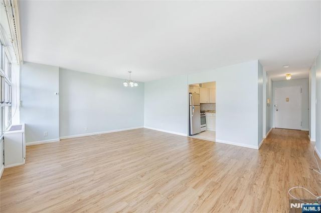 6050 Kennedy Boulevard 2E, West New York, NJ 07093