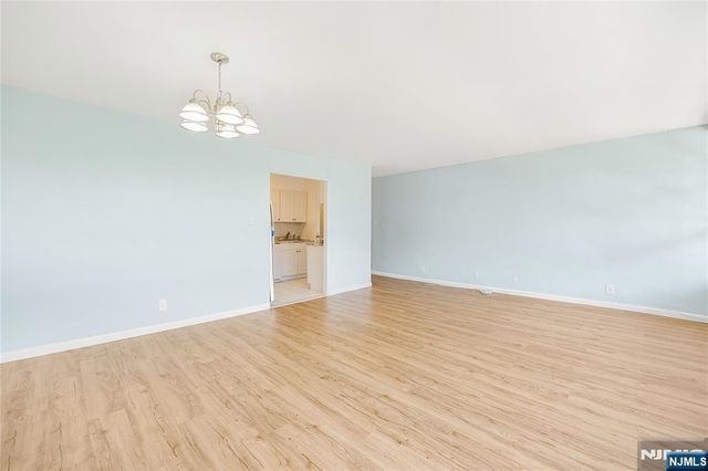 6050 Kennedy Boulevard 2E, West New York, NJ 07093