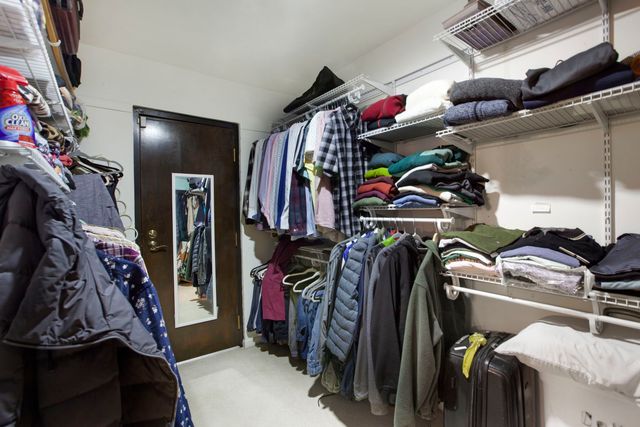 4050 Dundee Road 105, Northbrook, IL 60062