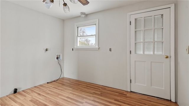 32 Milburn Road, East Providence, RI 02914