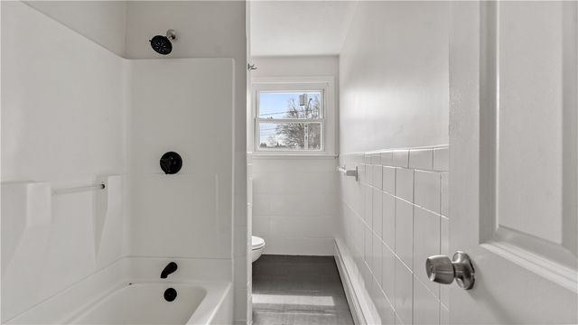 32 Milburn Road, East Providence, RI 02914