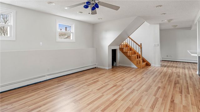 32 Milburn Road, East Providence, RI 02914