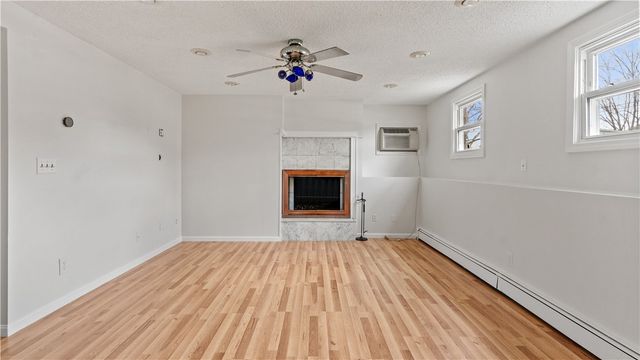 32 Milburn Road, East Providence, RI 02914