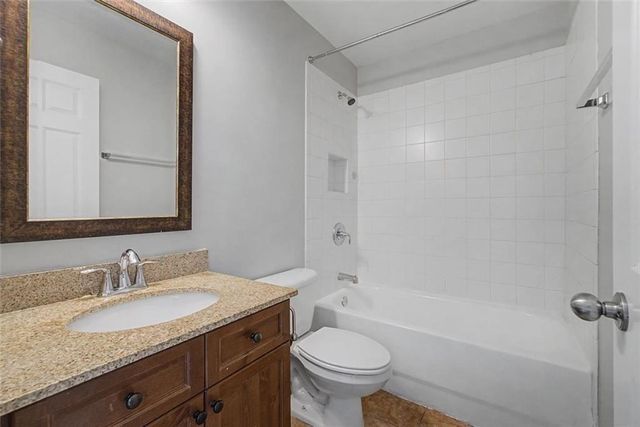 6660 Granite Gate Pass, Cumming, GA 30028