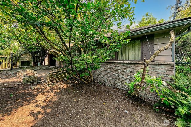 14048 41st Avenue NE, Seattle, WA 98125