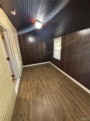 3507 Colonial Avenue, Normandy, MO 63121