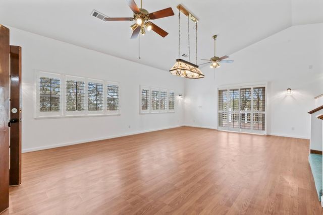 8395 Owens Way, Valley Springs, CA 95252