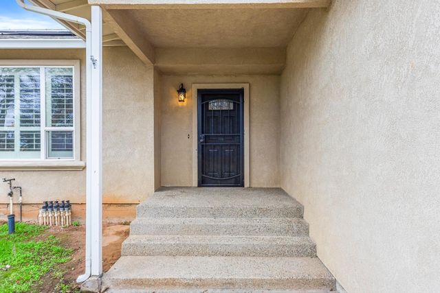 8395 Owens Way, Valley Springs, CA 95252