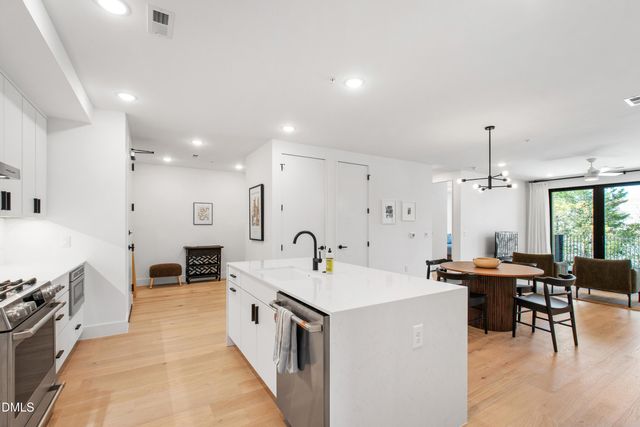 29 Enterprise Street 211, Raleigh, NC 27607