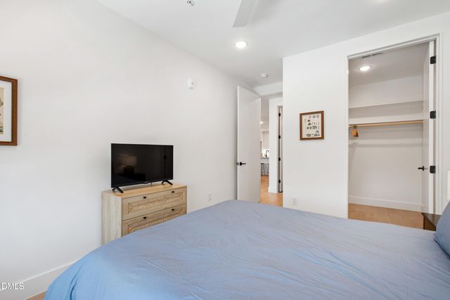 29 Enterprise Street 211, Raleigh, NC 27607