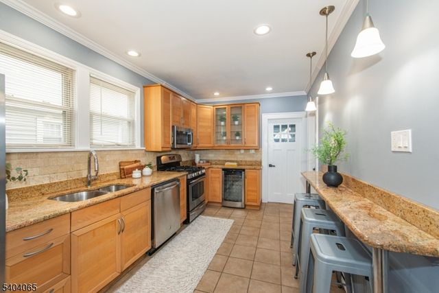 412 Berkeley Ave, Bloomfield Twp., NJ 07003