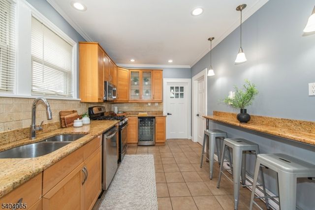 412 Berkeley Ave, Bloomfield Twp., NJ 07003