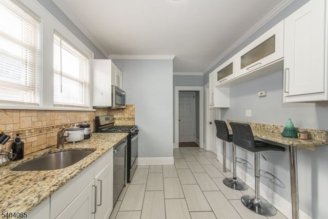 412 Berkeley Ave, Bloomfield Twp., NJ 07003