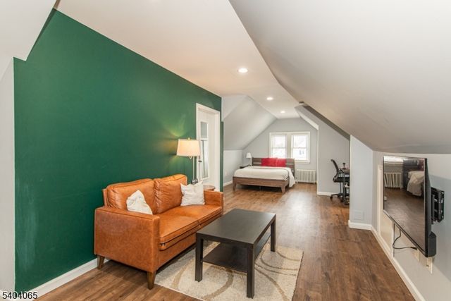 412 Berkeley Ave, Bloomfield Twp., NJ 07003