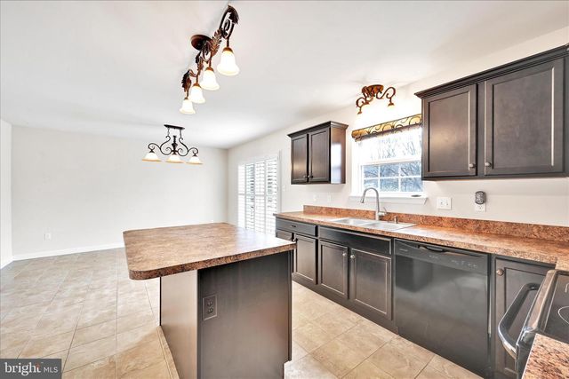 1008 DAISY DR, Temple, PA 19560