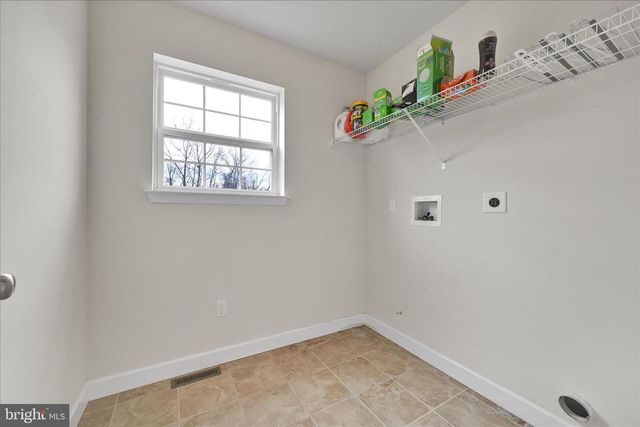 1008 DAISY DR, Temple, PA 19560