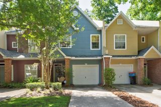 4933 NW 1ST PLACE 110, Gainesville, FL 32607