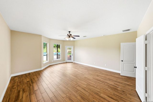 28130 George Obrien, San Antonio, TX 78260