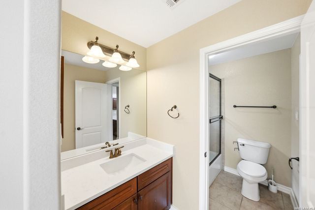 28130 George Obrien, San Antonio, TX 78260