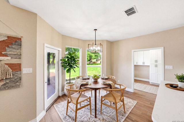 28130 George Obrien, San Antonio, TX 78260