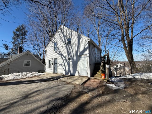 2-12 Lyon Street, Putnam, CT 06260