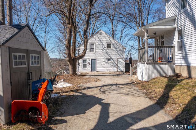 2-12 Lyon Street, Putnam, CT 06260