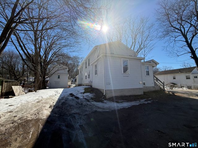 2-12 Lyon Street, Putnam, CT 06260