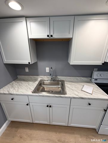 2-12 Lyon Street, Putnam, CT 06260