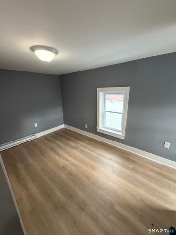 2-12 Lyon Street, Putnam, CT 06260