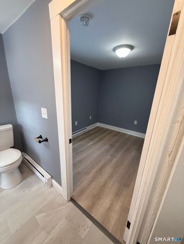 2-12 Lyon Street, Putnam, CT 06260